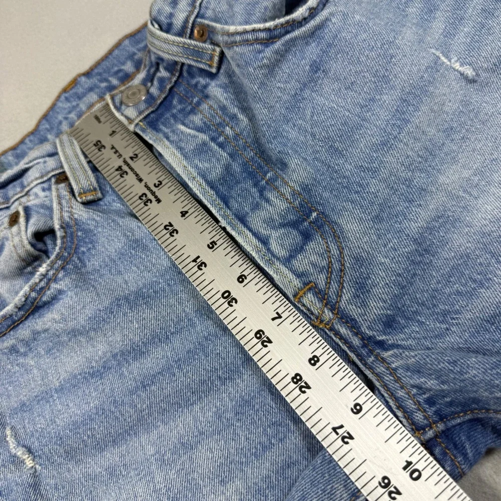 Levis High Waisted Straight Leg Light Wash Distressed Raw Hem Jeans Blue‎ 25